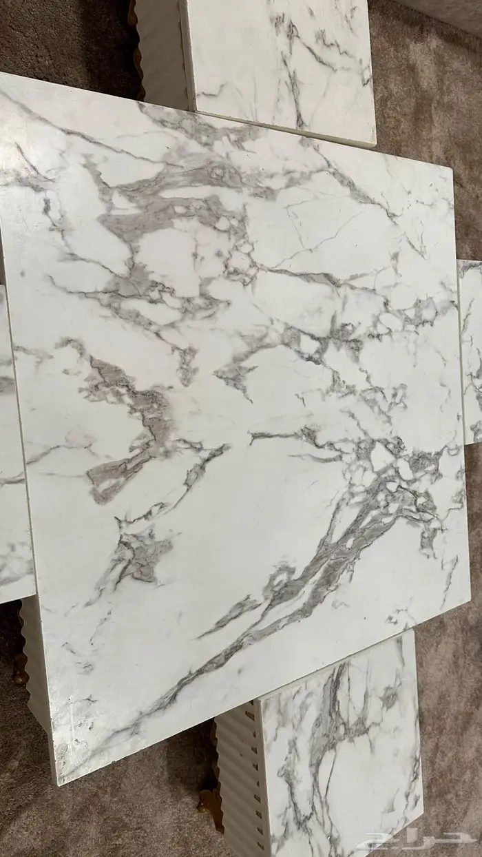 طقم طاولات قهوة متداخلة (5 قطع) بتصميم رخامي فخم 2