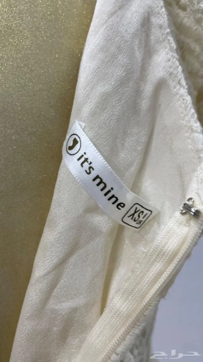 فستان دانتيل بلون كريمي 3