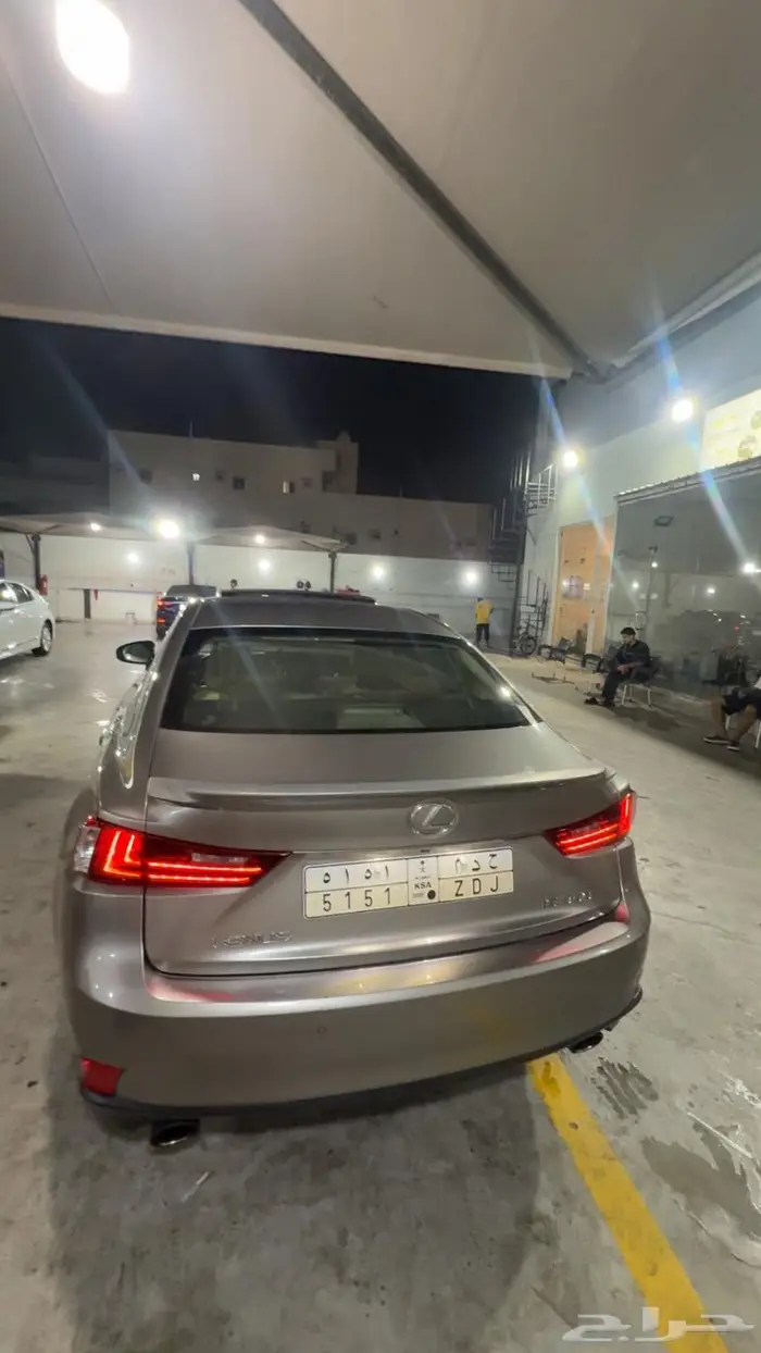 لكزس is350 1