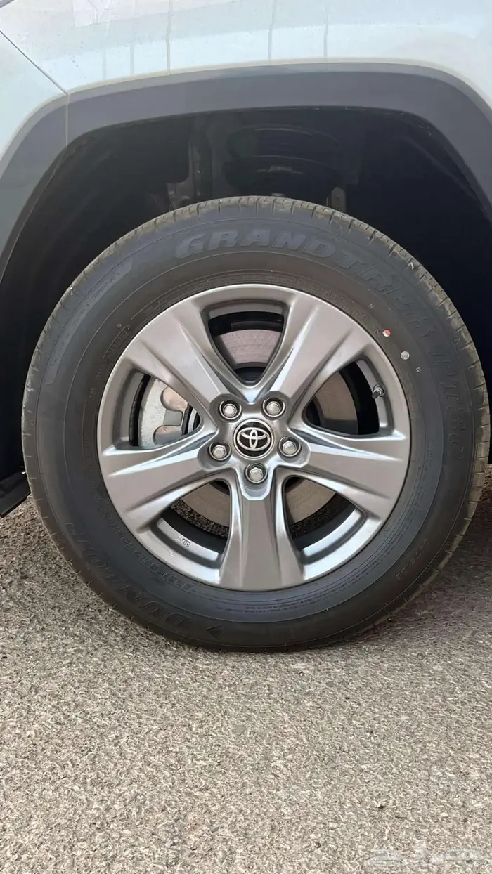 تويوتا راف فور 2025 4