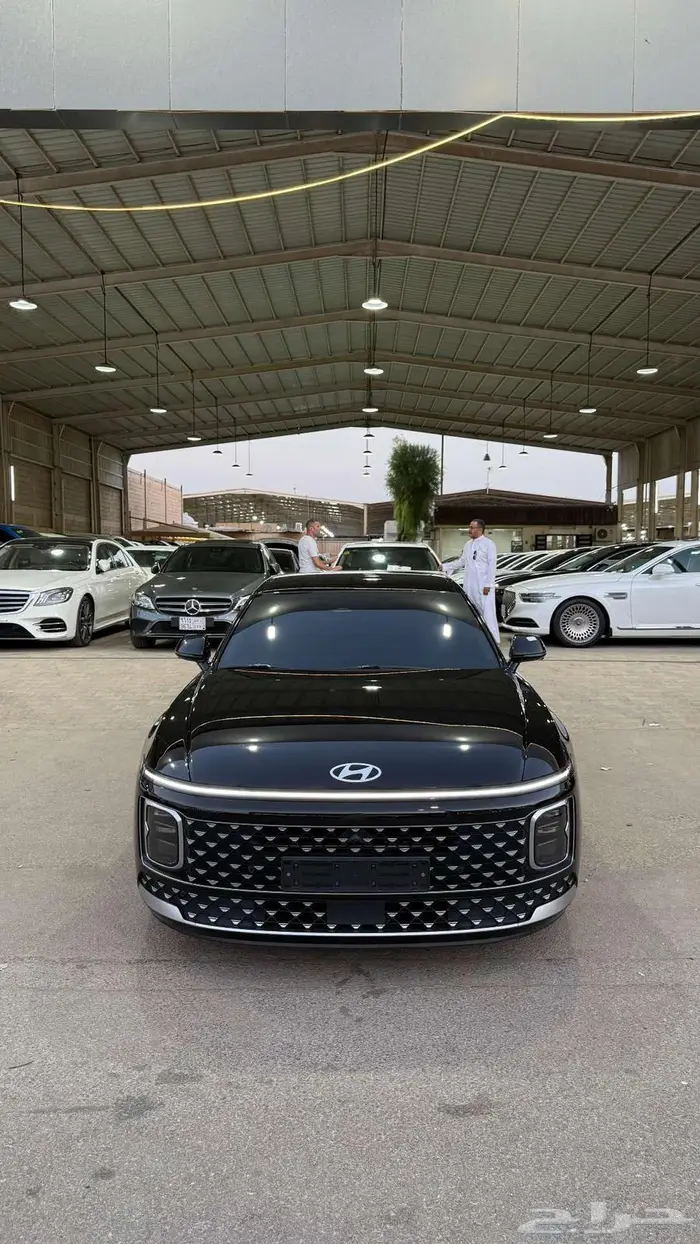 ازيرا 2023 فل كامل بدون بانوراما 6 سلندر عداد 71000 2