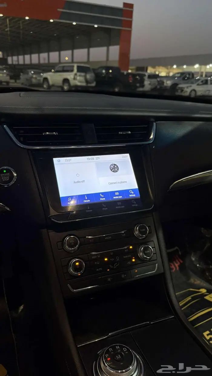 فورد تورس 2022 عداد 53000 استاندر اسود 7