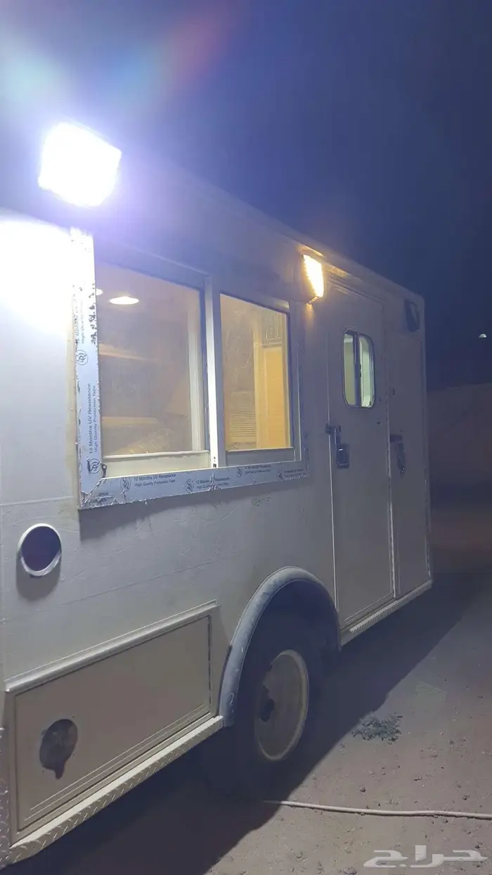 كرفان غرفه إسعاف مجهزه بالكهرباء ومكيف 1