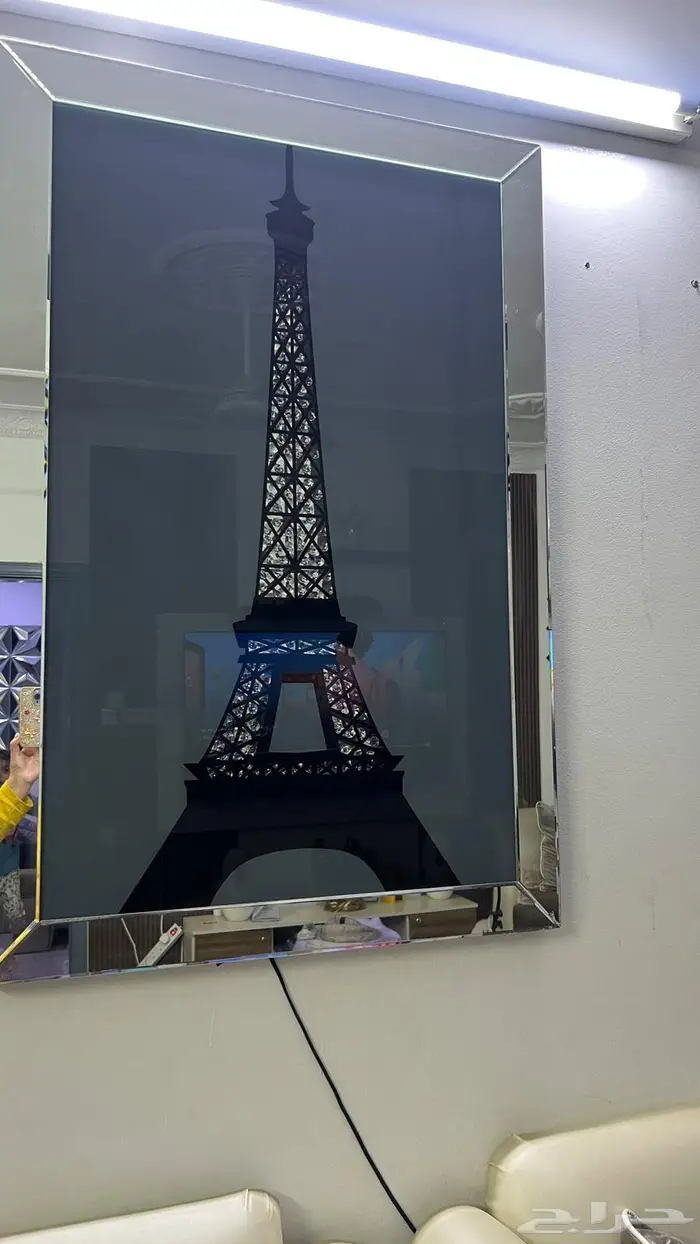 لوحه مضيئة برج ايفل 0