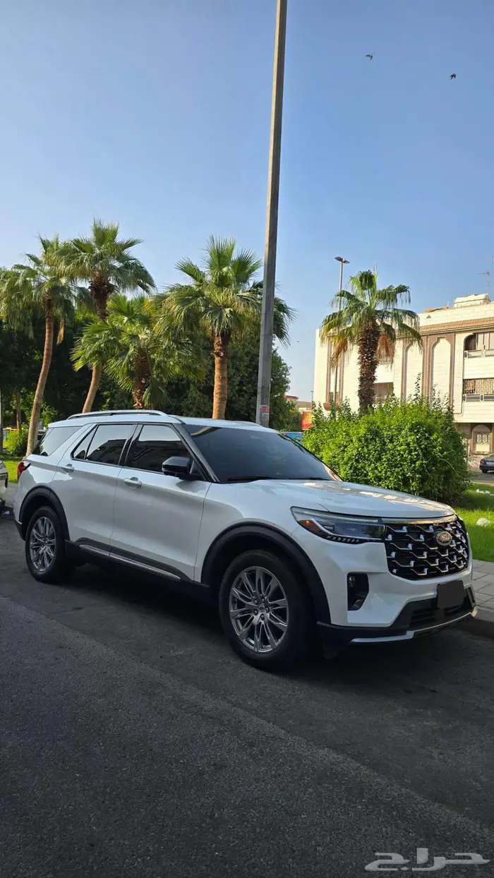 Ford Explorer 2025 5