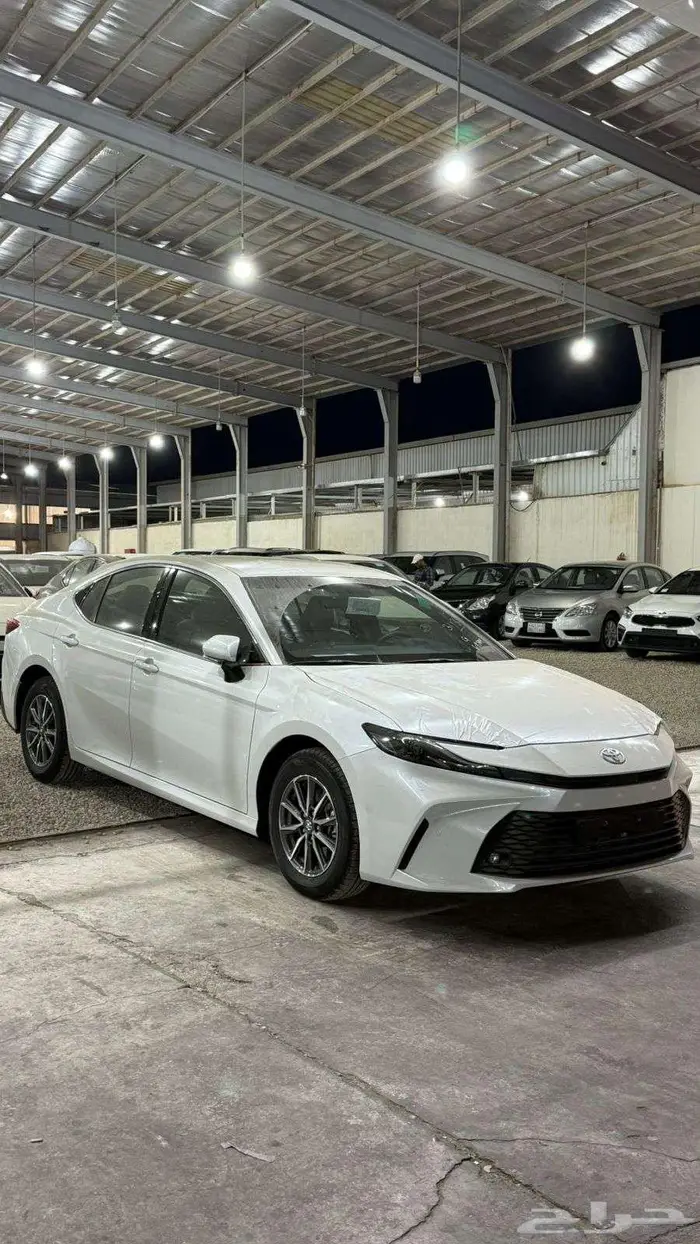 كامري 2025 E بنزين سعودي 111500 شامل 1