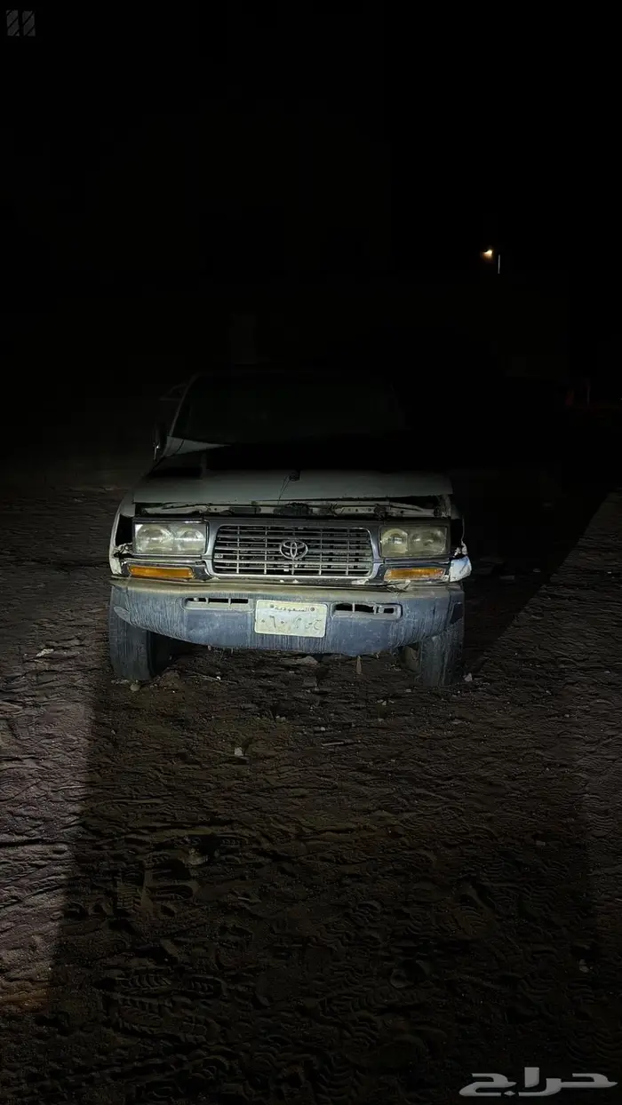 جيب صالون 97 يحمل لوحة مميزة 0