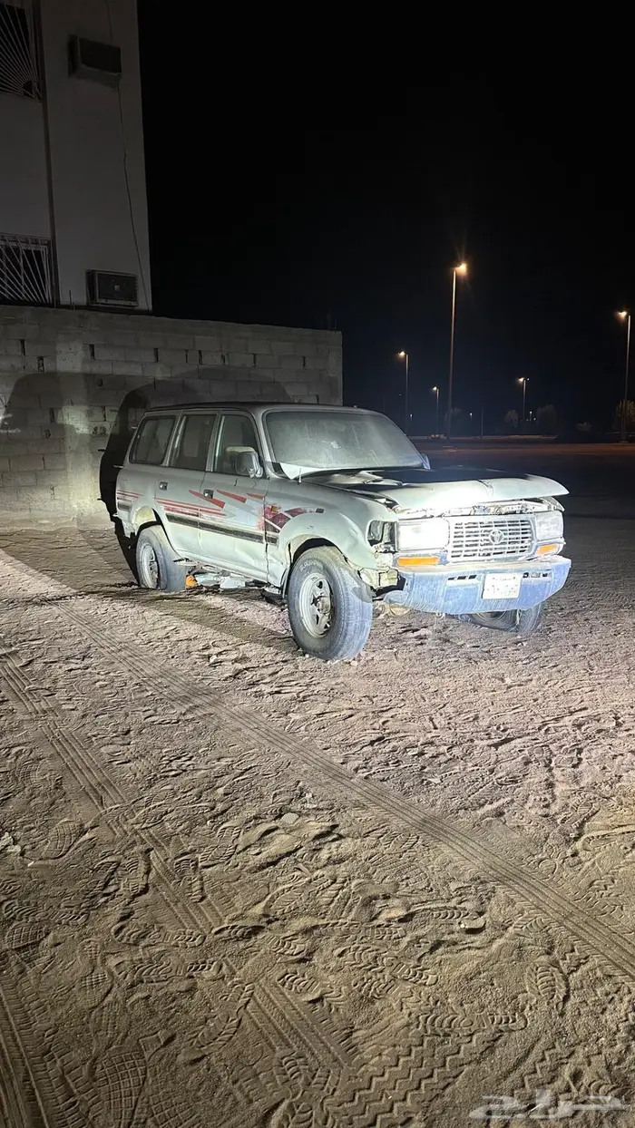 جيب صالون 97 يحمل لوحة مميزة 4