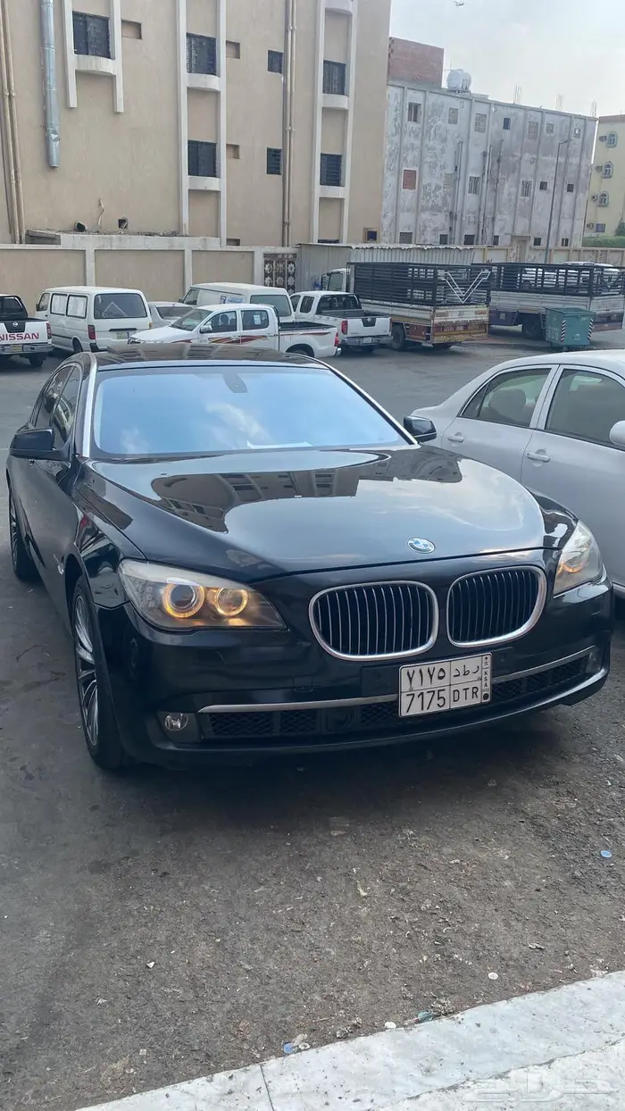 BMW 2009 750 شبه مخزن 0