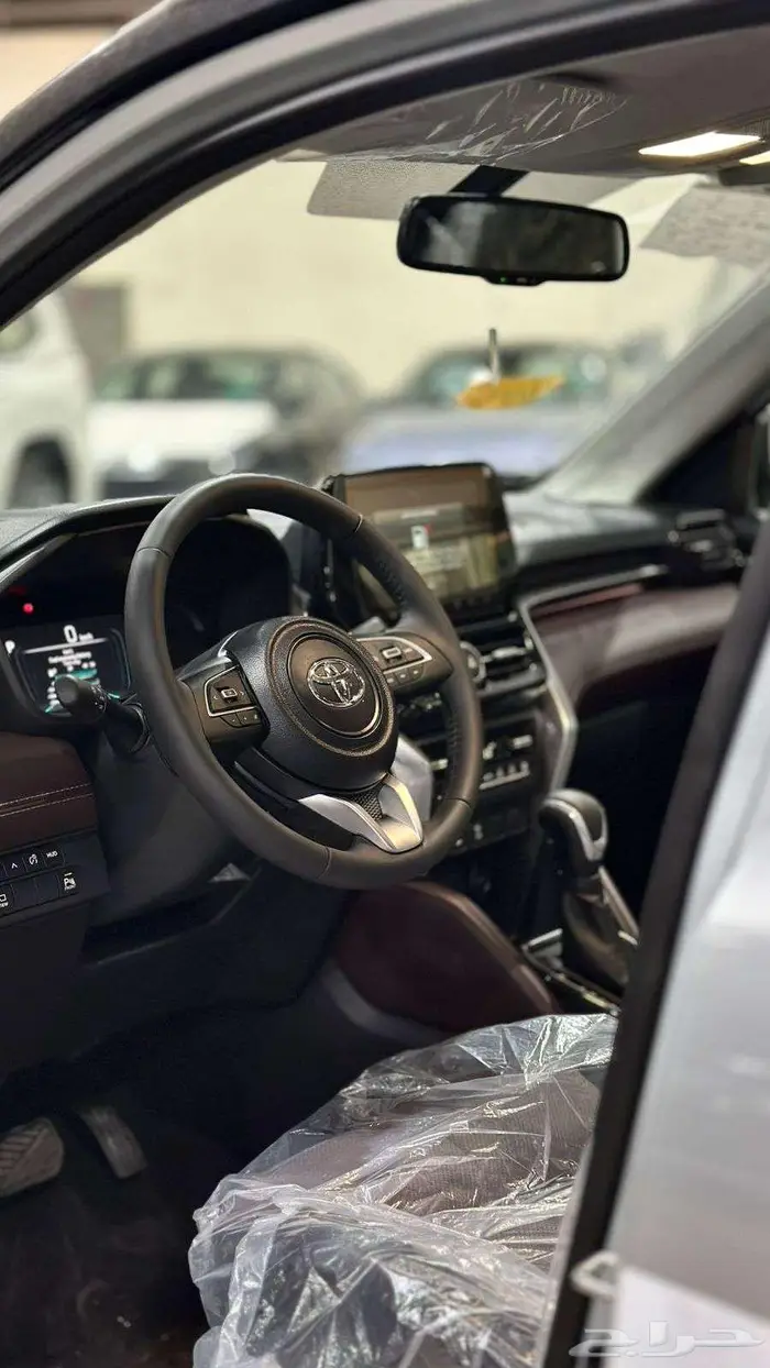 تويوتا اوربان 2026 1