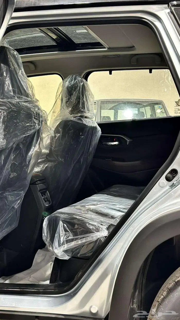 تويوتا اوربان 2026 7