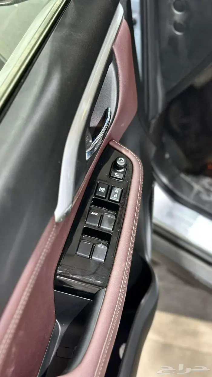 تويوتا اوربان 2026 5