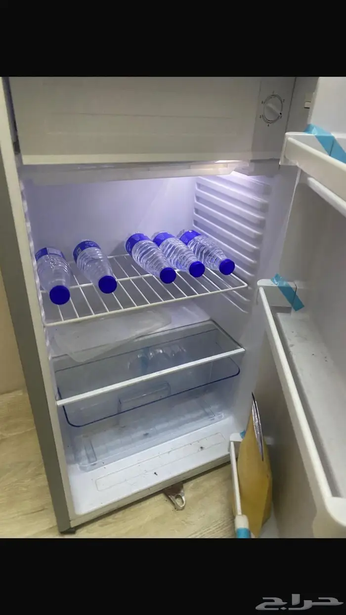 ثلاجة للبيع 1