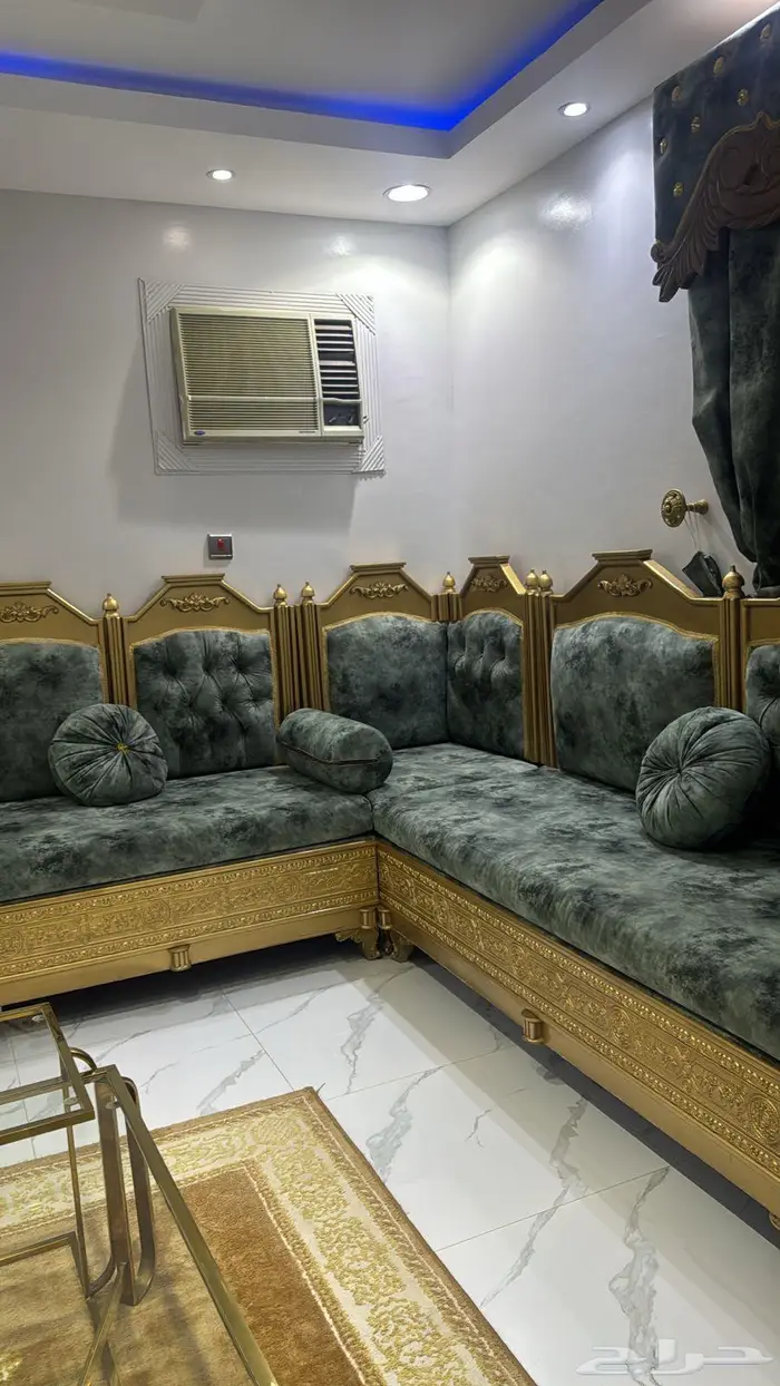 كنب فاخر مستعمل للبيع 2