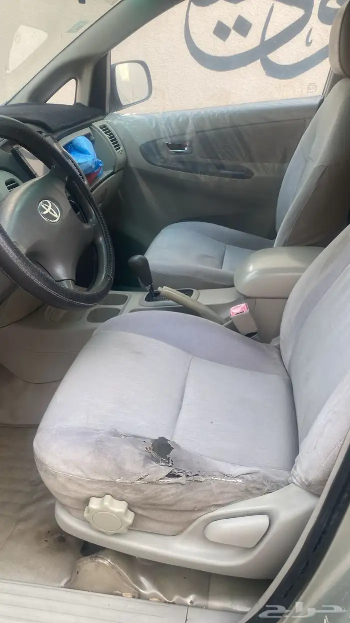 تويوتا انوفا موديل 2011 2