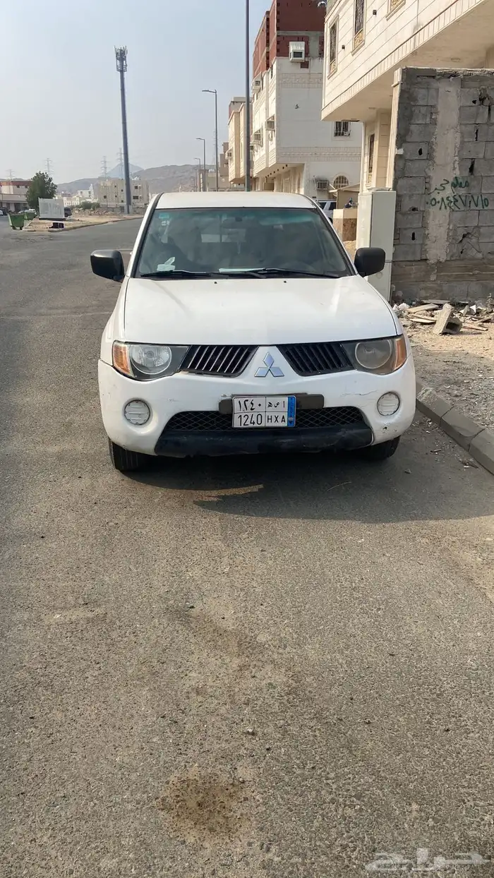 وانيت متسوبيشي 1