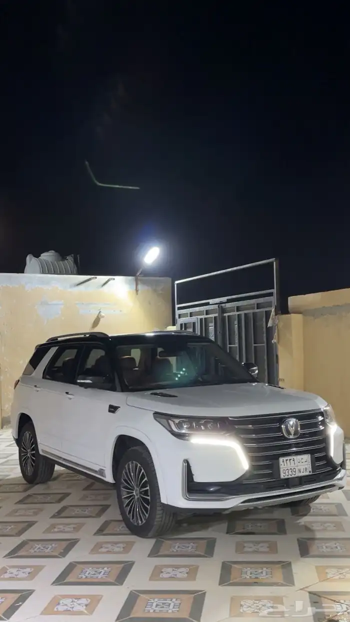 فيه صدمه في الجه الايمن وتم تصليحه في الوكاله لتقيبل الاهلي 3