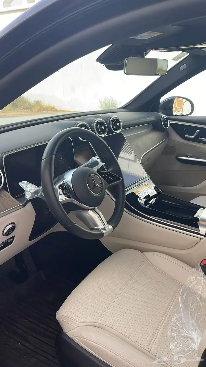 مرسيدس GLC300 موديل2024 5