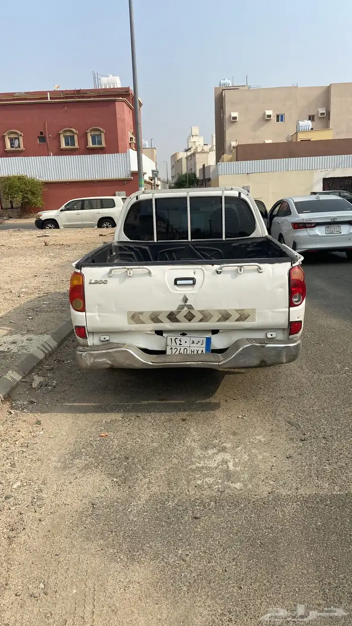 وانيت متسوبيشي 2