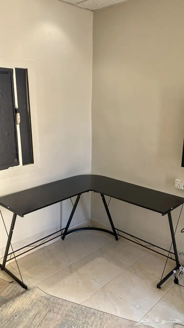 للبيع طاولة قيمنق حرف (L) 0