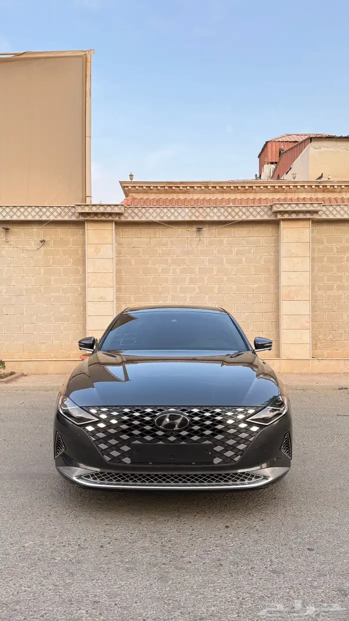 هيونداي ازيرا 2020 ( بنزين) v4 فل كامل بانوراما 0