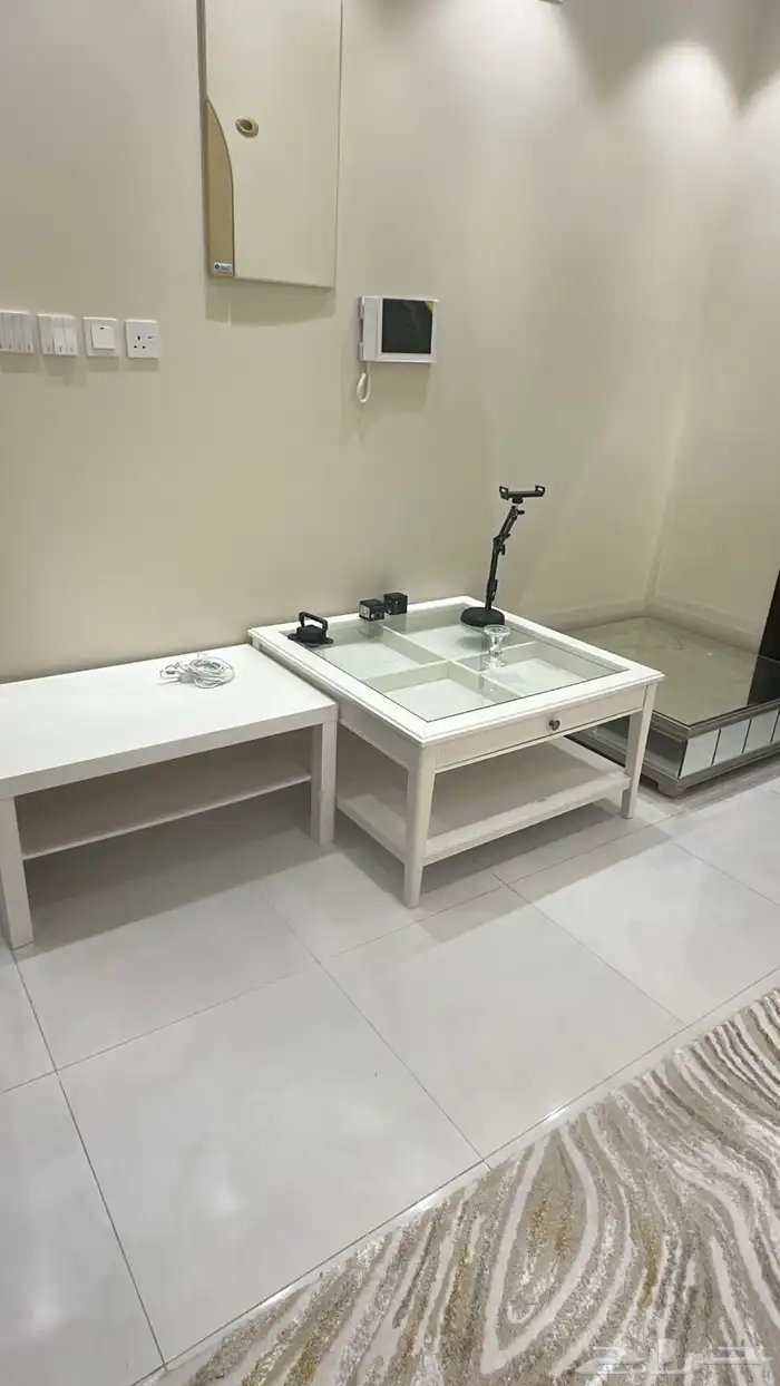 ثلاث طاولات للبيع 0