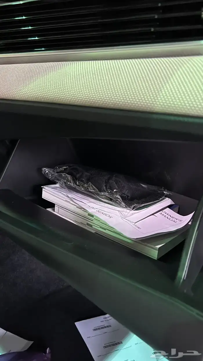 كامري 2025 بنزين E سعودي كحلي 6