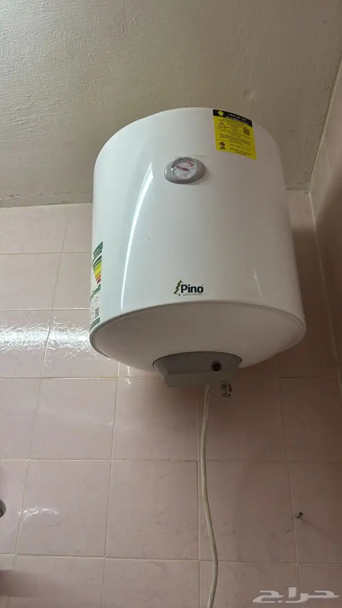 مطبخ جيد جيدا   سخان كهربائي استعمال بسيط جدا   عدد 2 غاز 4