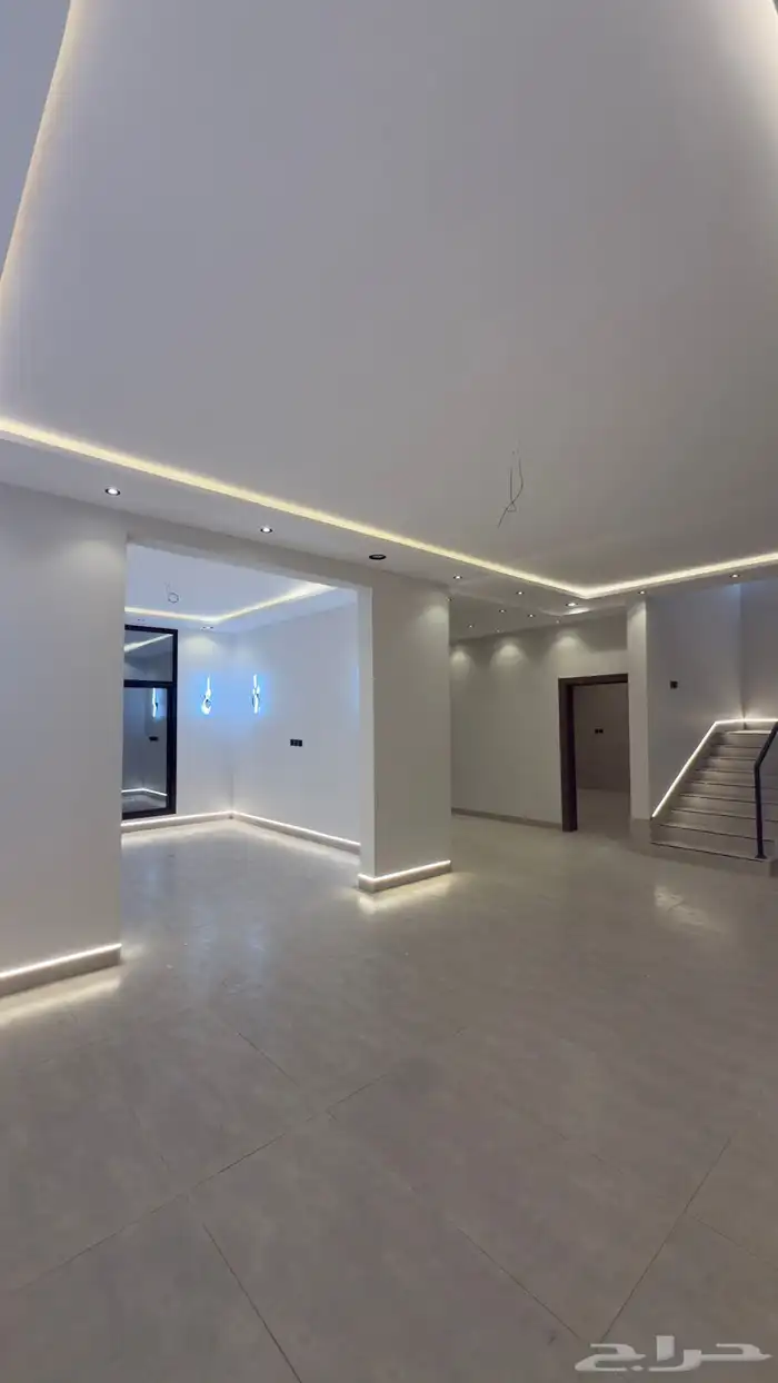 فلة للبيع جديدة الموقع محافظة بحرة 5