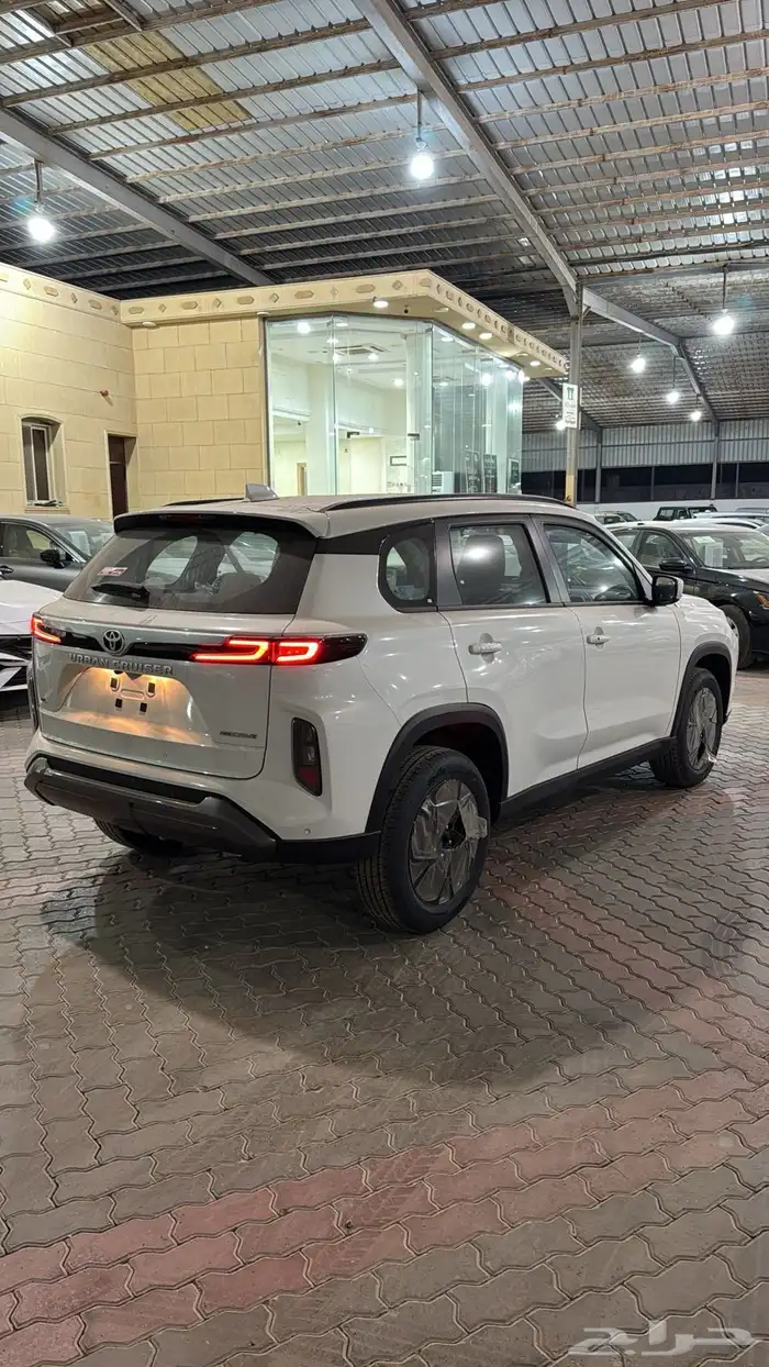 تويوتا اوربان GL 5