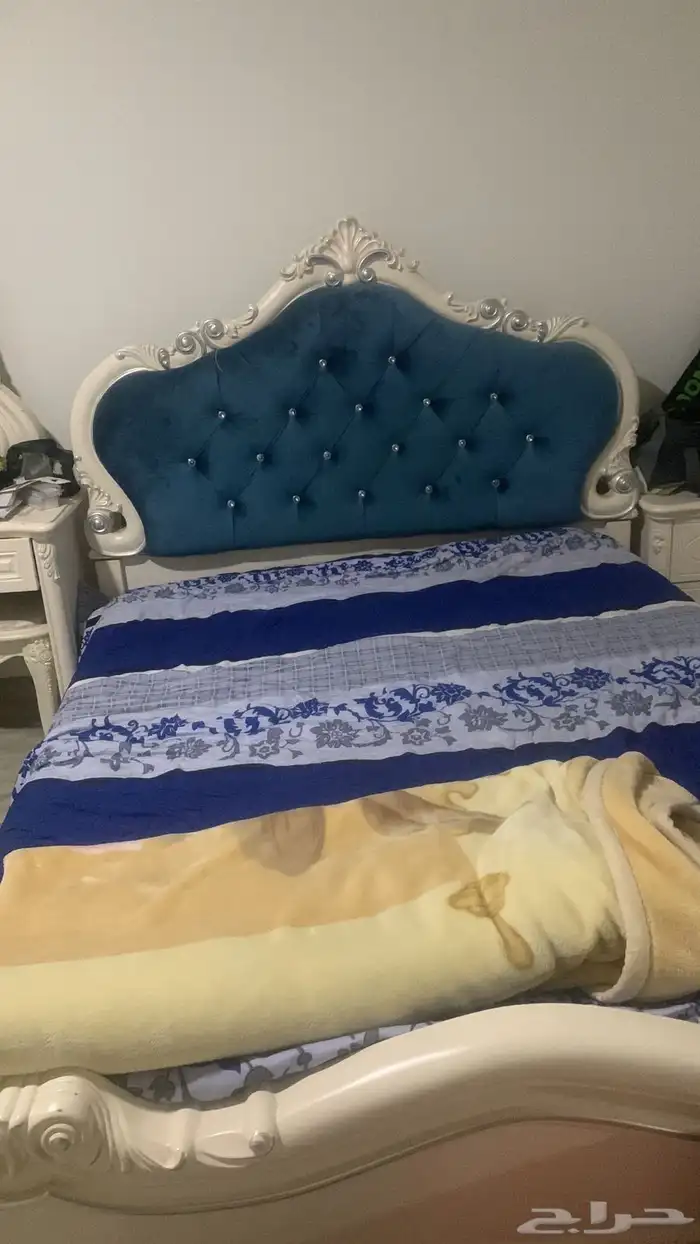 غرفة نوم كامله سرير فردين   مع تسرحة مع كرسي التسريحة دولاب 2