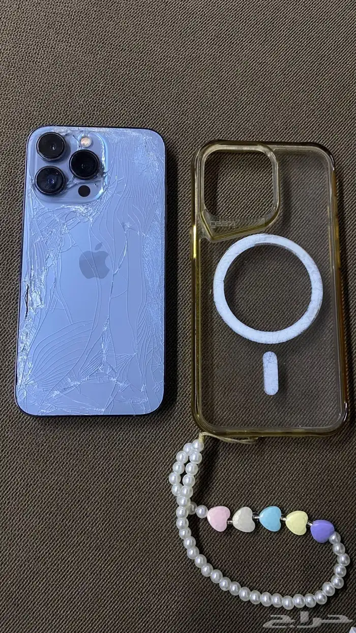 للبيع آيفون 13برو 3
