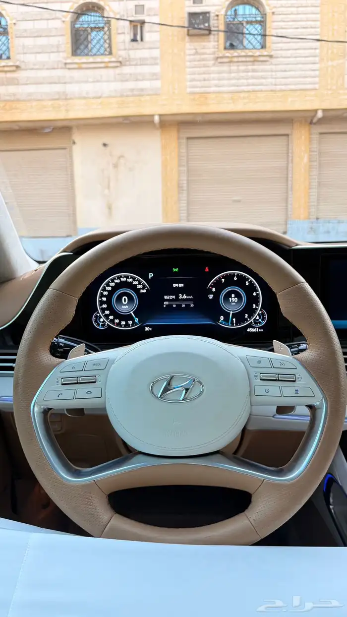 هيونداي ازيرا 2020 ( بنزين) v4 فل كامل بانوراما 10