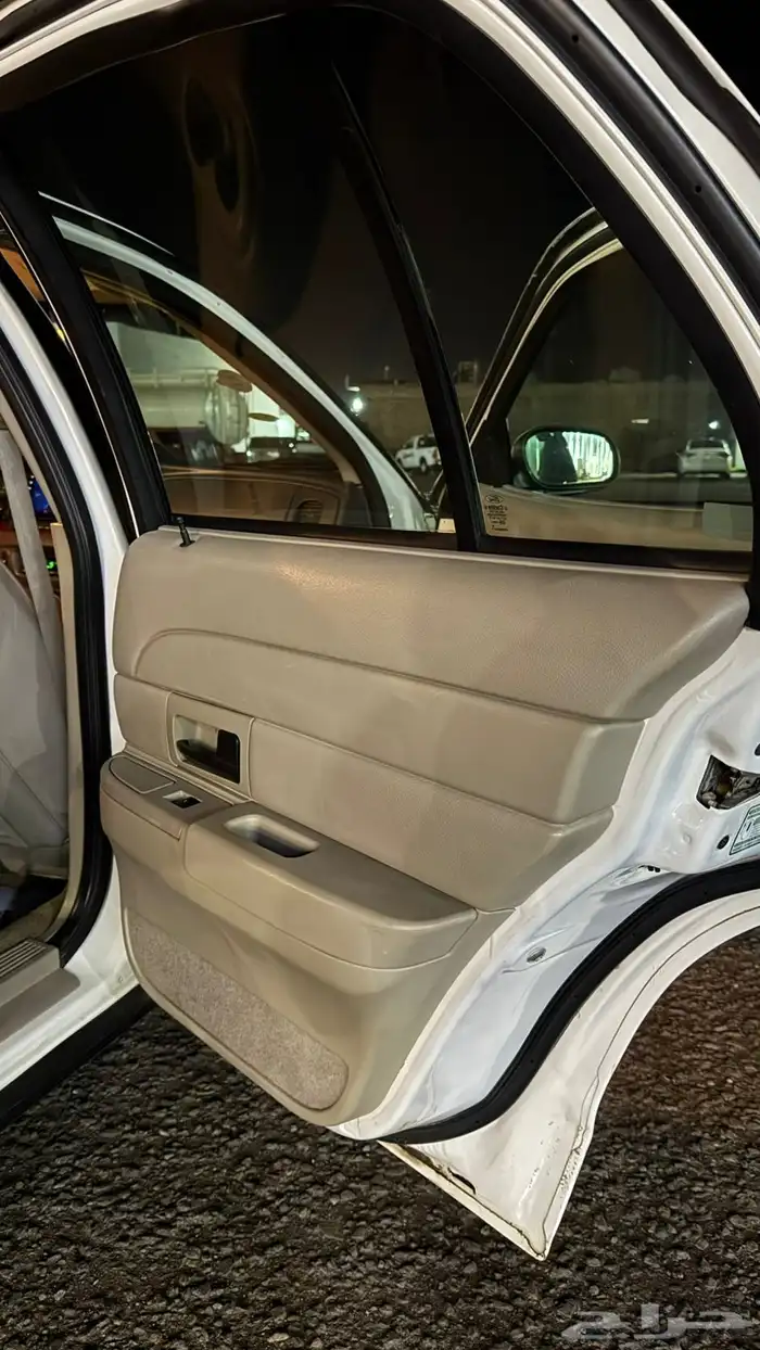 سيارة فورد 4