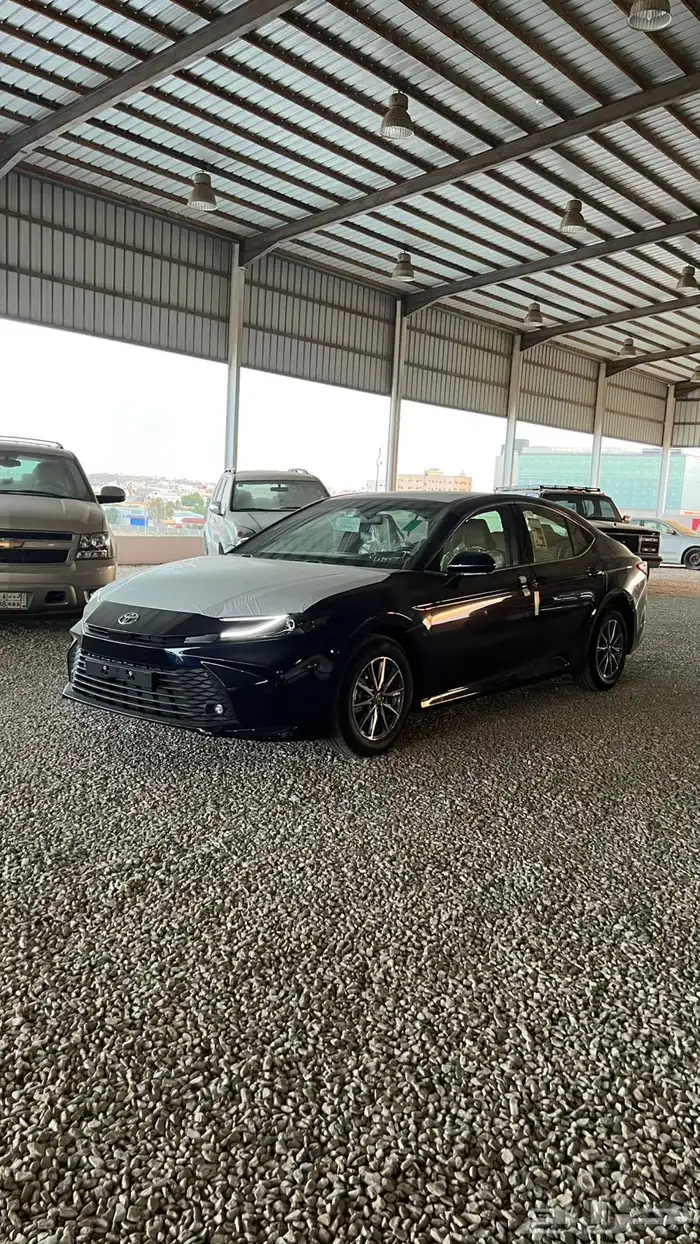 كامري 2025 بنزين E سعودي كحلي 1