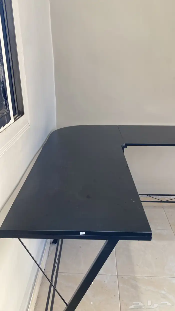 للبيع طاولة قيمنق حرف (L) 1
