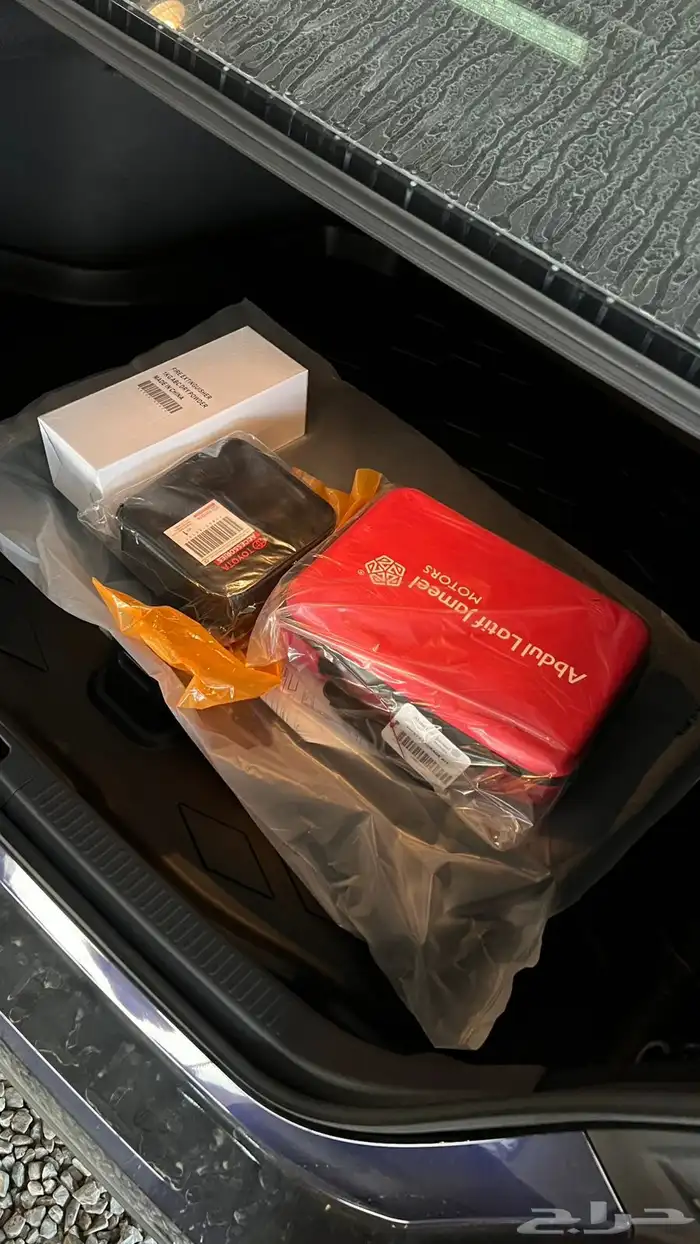 كامري 2025 بنزين E سعودي كحلي 8