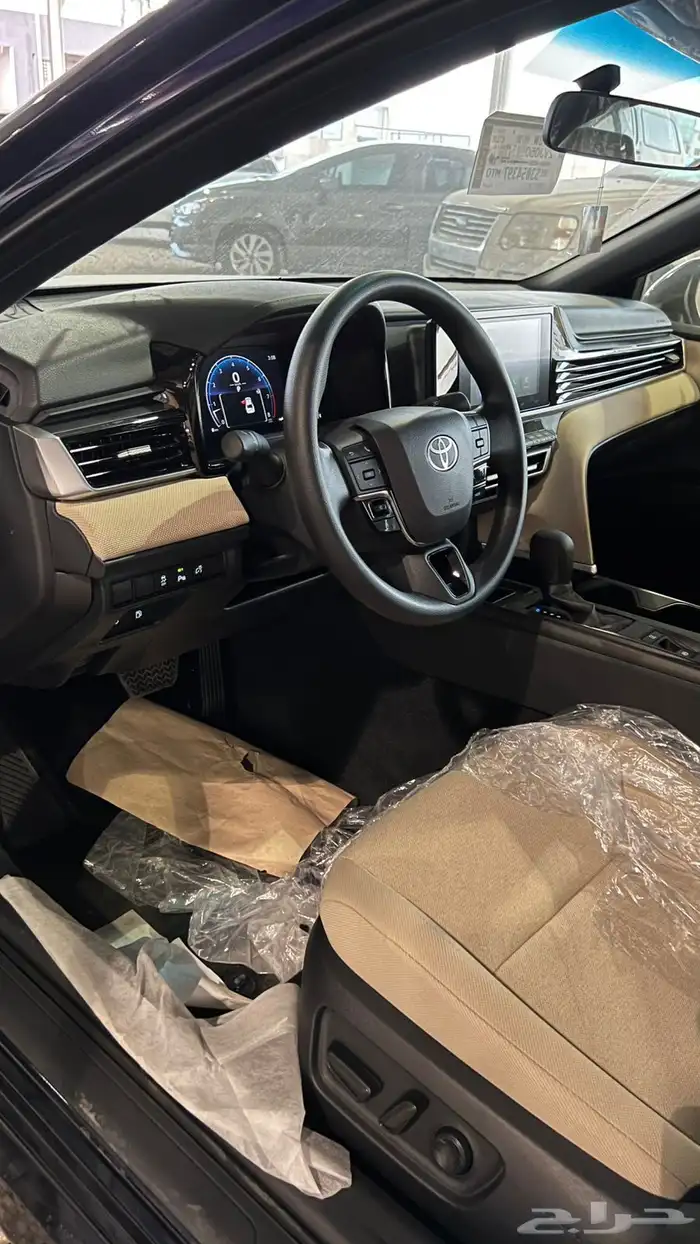 كامري 2025 بنزين E سعودي كحلي 5