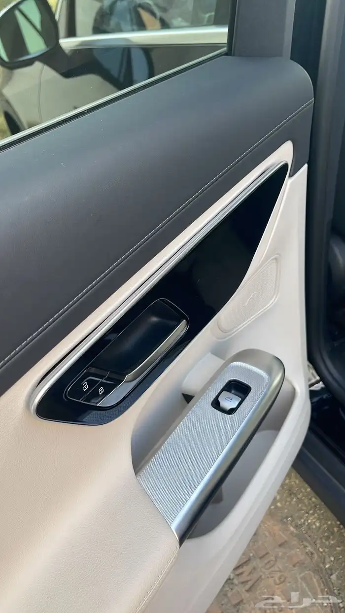 مرسيدس GLC300 موديل2024 2