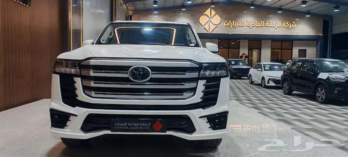 تويوتا لاندكروزر GXR L5 فل كامل خليجي 2025 0