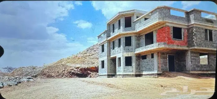 شمال مدينة ابها مخطط السوسن فله للبيع عظم 0