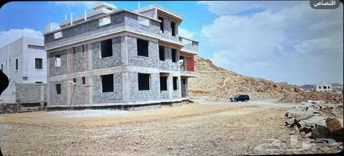 شمال مدينة ابها مخطط السوسن فله للبيع عظم 1