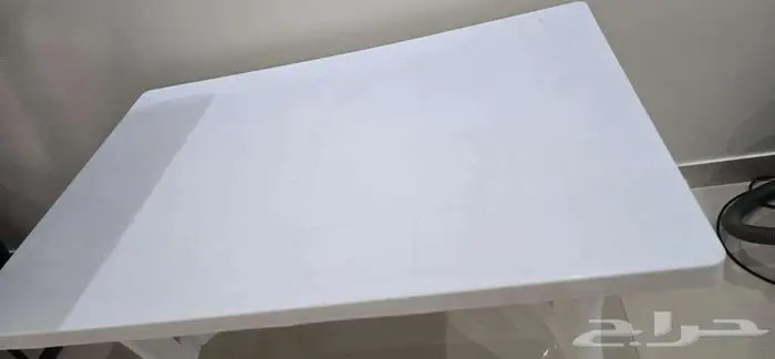 طاولة بلاستيك للبيع 1
