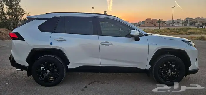 تايوتا راف فور هايبرد 2500سعودي دبل 13