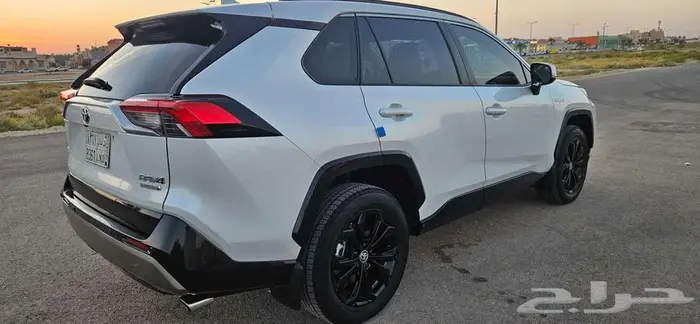 تايوتا راف فور هايبرد 2500سعودي دبل 17