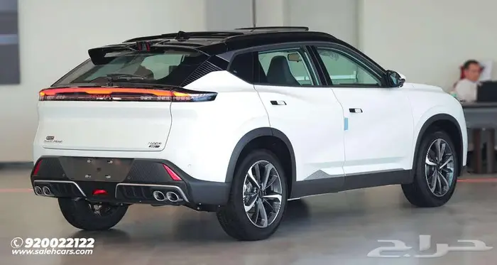 دونج فينج ميج E2 لكجري 2025   سحر الأداء والتقنية 3