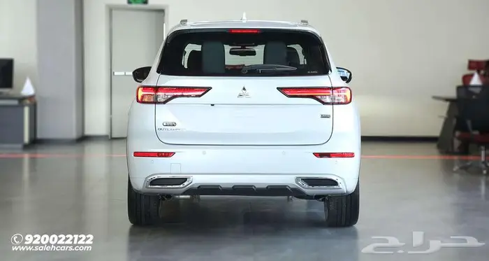 أوتلاندر 2025 Premium  حضور قوي وراحة مترفة لعائلتك 3