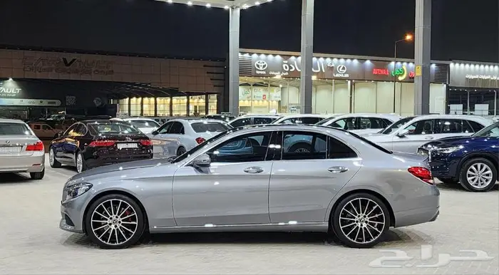 مرسيدس C300 2017 8