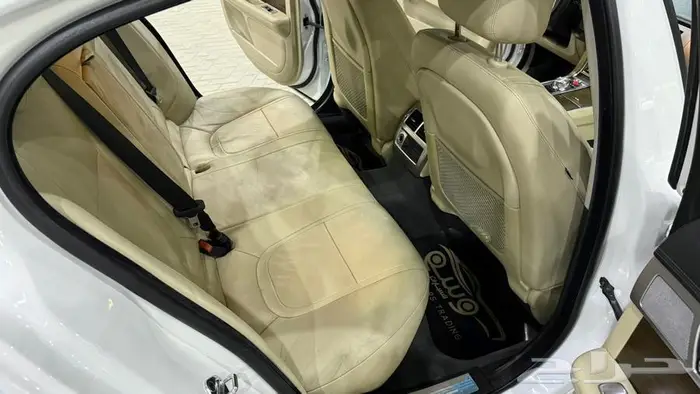 جاكور XF 2015 17