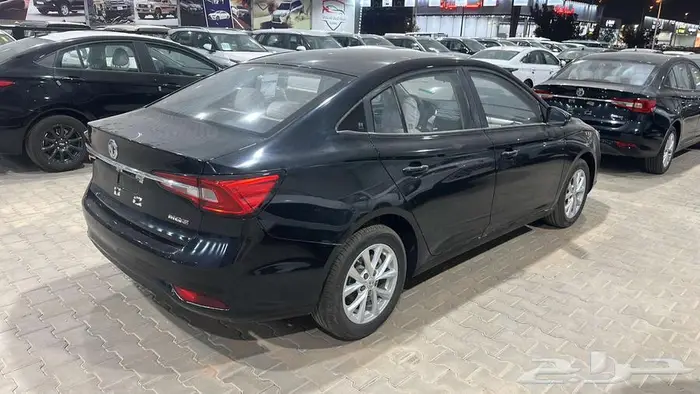 ام جي 5 ستاندر موديل 2025 سيارة عملية راحة  توفير كاش تقسيط 13